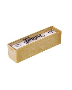 Imagen de dados Póker Fournier con su estuche de plástico de 17mm. A la venta en Novedades Marlu.